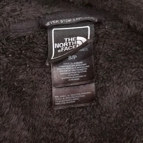 Preowned The North Face fuzzy zip up jacket - black - small - needs repair - Picture 8 of 10
